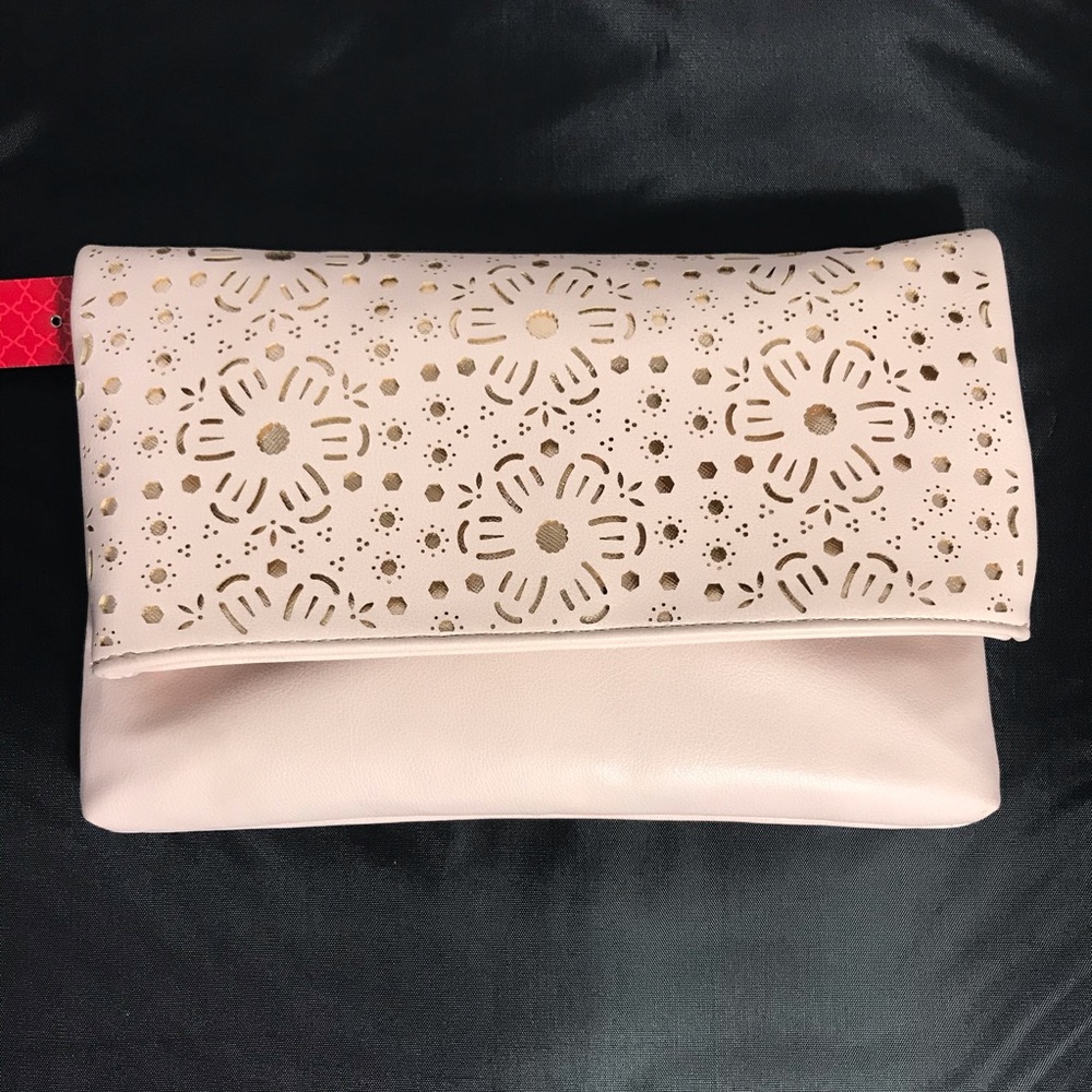 Kelly & Kate Laser Cut Fold Over Crossbody/Clutch - Picture 2 of 7